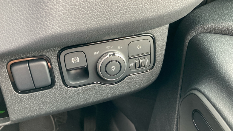 Mercedes-Benz Sprinter E314 L2 Electric Rwd 100kW 81kWh Pro Van Auto